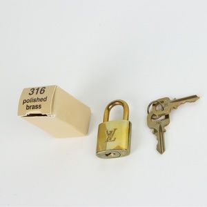 Louis Vuitton Lock and Key # 316
